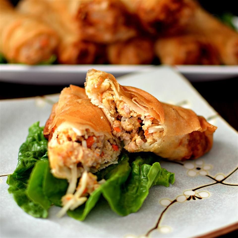 Vietnamese Crispy Spring Rolls: A Flavorful Delight