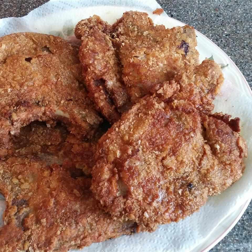 Ultimate Chicken-Fried Pork Chops: Crispy Comfort in Every Bite!