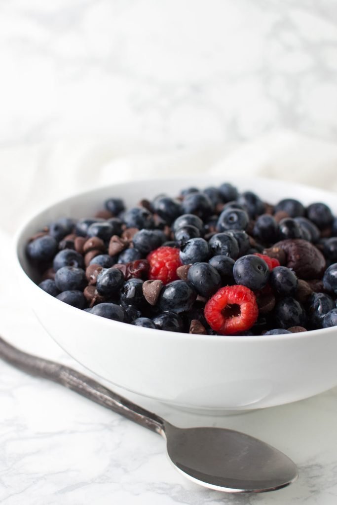 Zesty Lemon-Ginger Fruit Salad: Refreshing & Guilt-Free Delight!