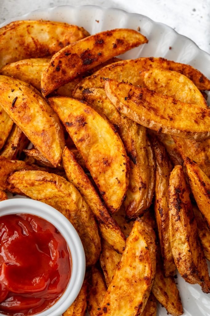 Ultimate Crispy Baked Steak Fries: Irresistibly Crunchy & Delicious!