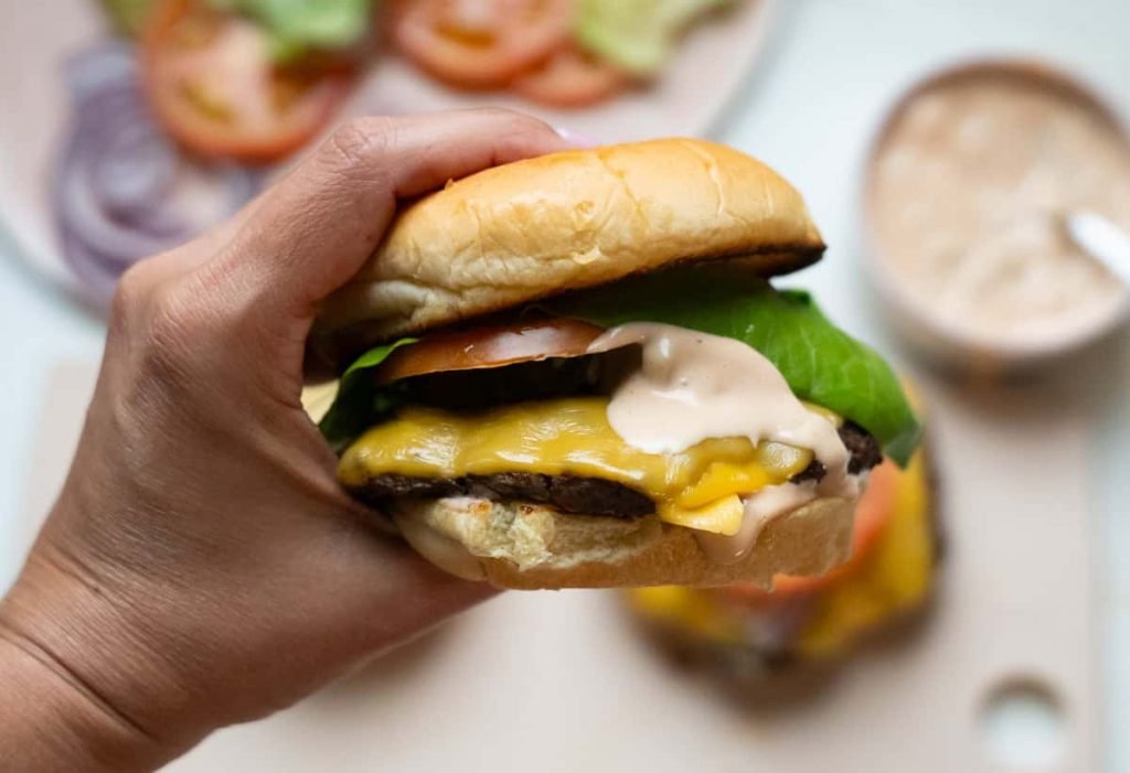 Secret Burger Sauce Recipe: Transform Your Grill Game!