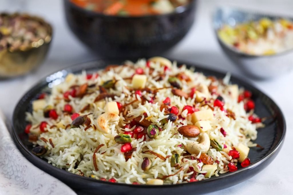 Indulge in Kashmiri Pulao: A Nutty & Fruity Fragrance Adventure!