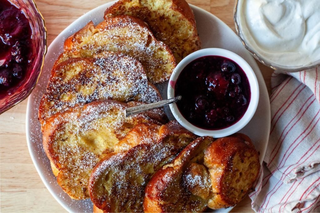 Indulge in 5-Minute Challah French Toast: A Sweet Morning Delight!