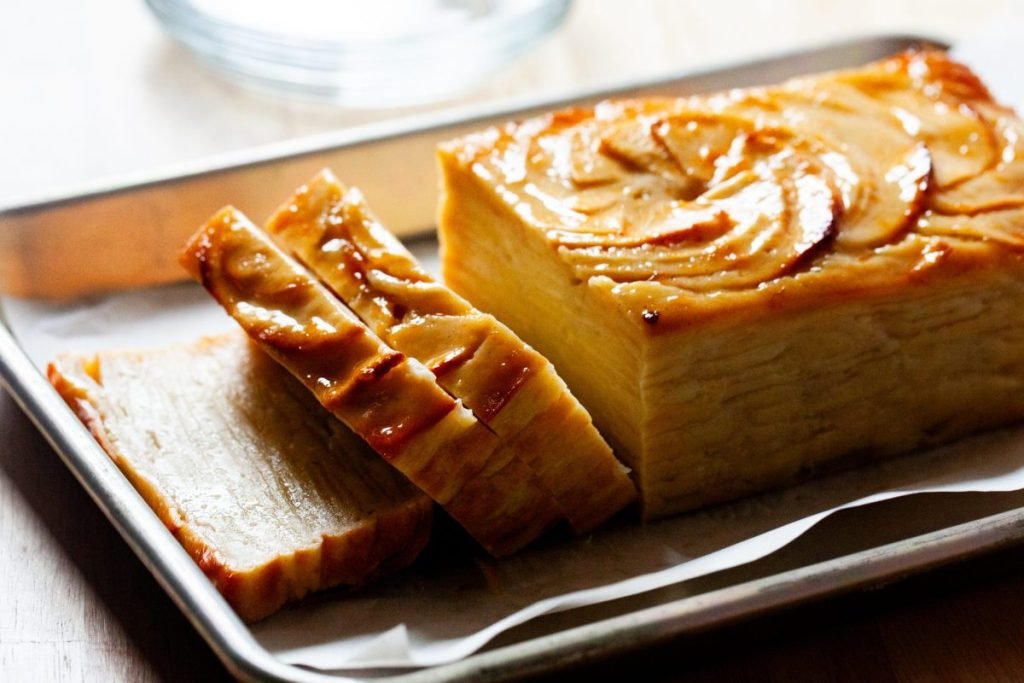 Uncover the Magic: Irresistible Invisible Apple Cake Recipe!