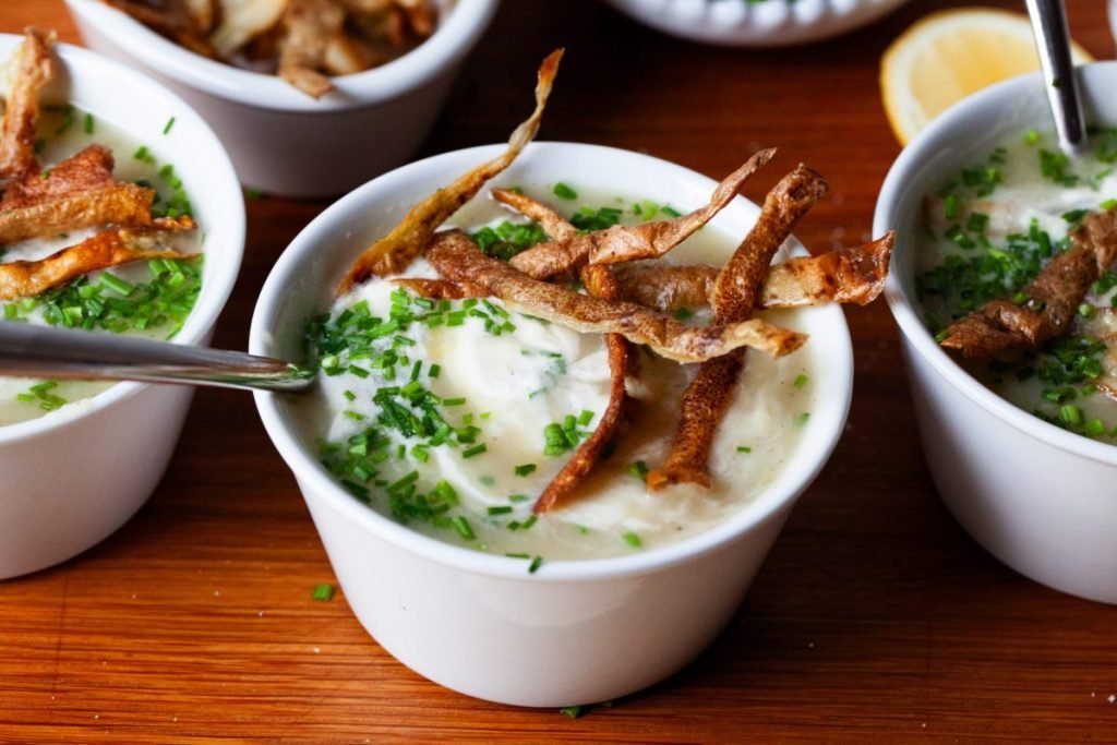 Comfort in a Bowl: Irresistibly Creamy Potato Leek Soup Recipe!