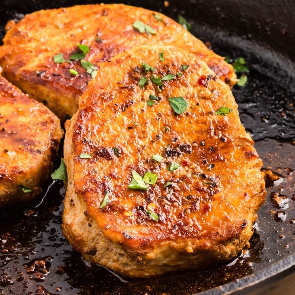 Succulent 20-Minute Skillet Pork Chops: A Dinner Game Changer!