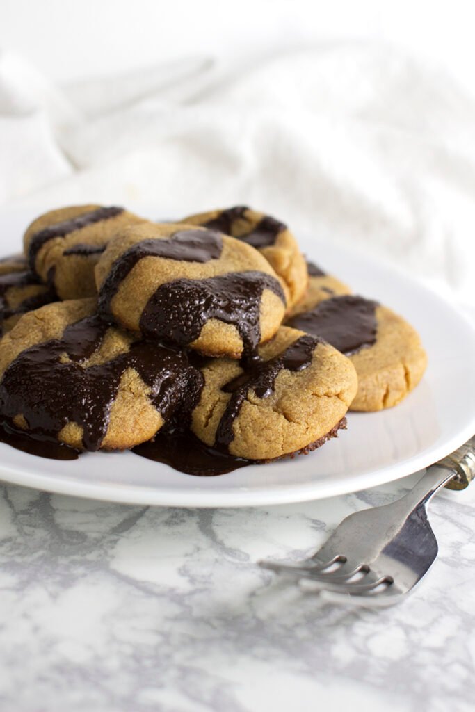Irresistible Almond Butter Cookies: Clean Eating Delight Awaits!