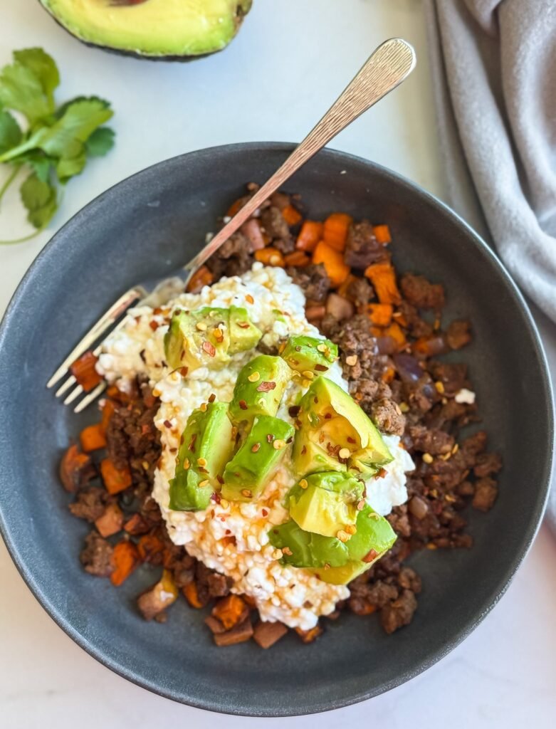Deliciously Easy Ground Beef Cottage Cheese Bowl: A Protein-Packed Delight!